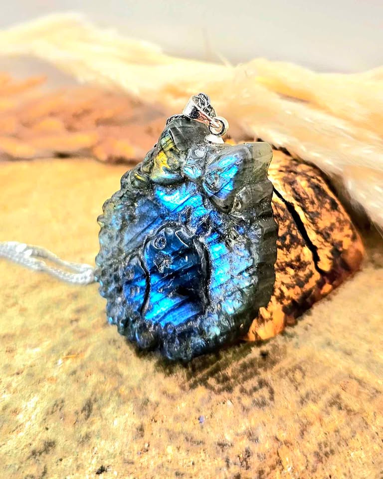 Nature Labradorite Flashy Totoro Portrait Pendant Necklace