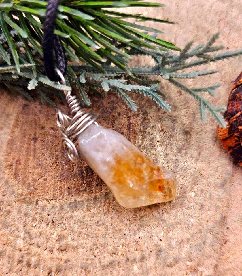 Beautiful Nature Yellow Citrine Polished Tooth Pendant Necklace