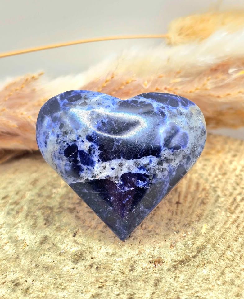 Nature Blue Sodalite Heart Palm Stones