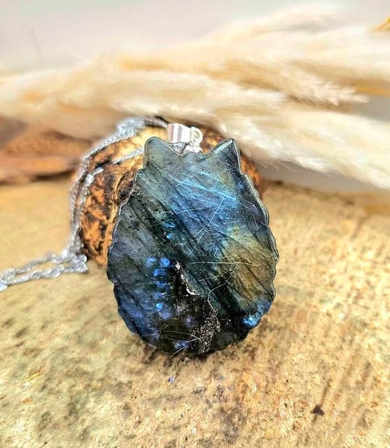 Nature Labradorite Flashy Totoro Portrait Pendant Necklace