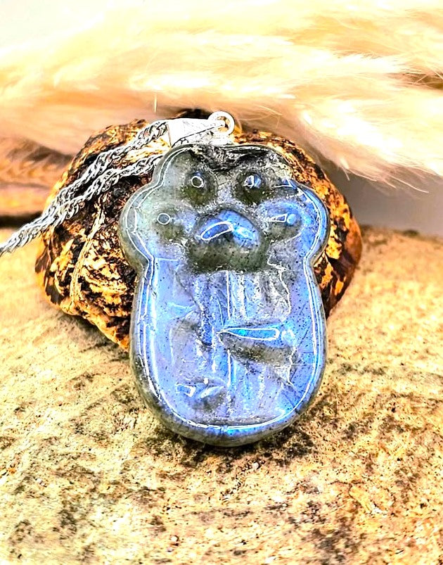 Nature Labradorite Carved Lucky Cat Paw Pendant Necklace