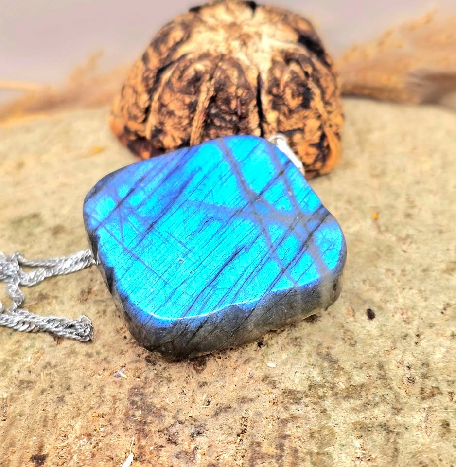 Nature Labradorite Carved Nine Tails Fox Pendant Necklace
