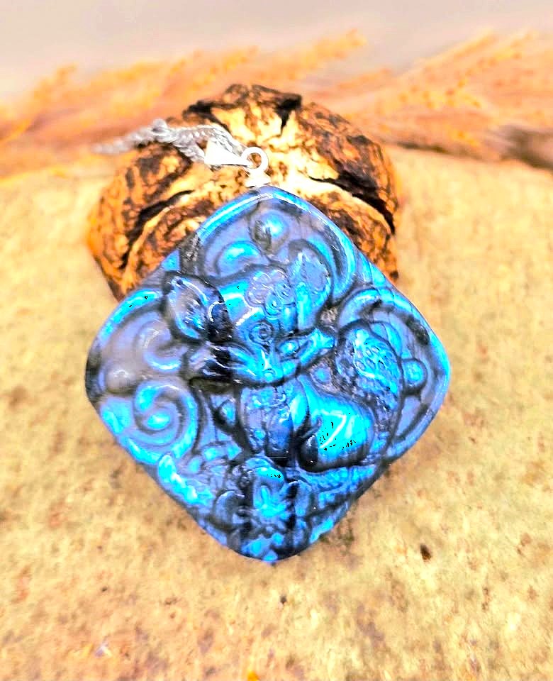 Nature Labradorite Carved Nine Tails Fox Pendant Necklace