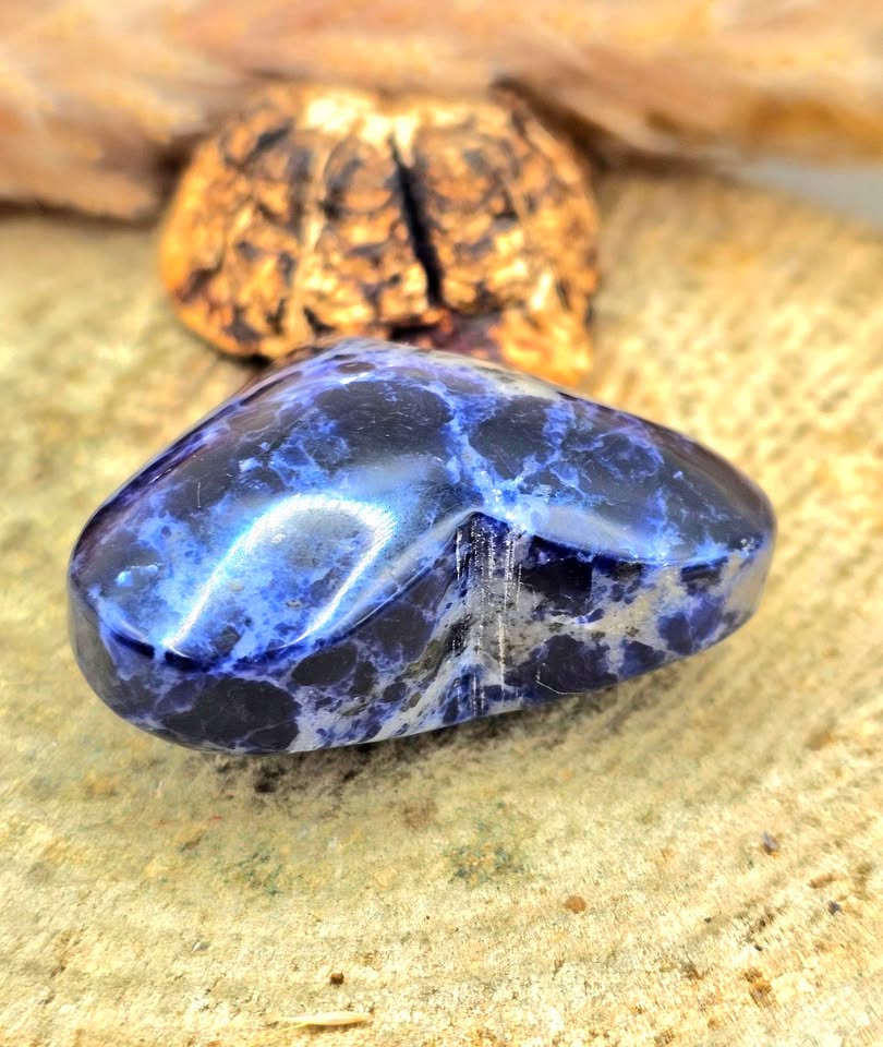Nature Blue Sodalite Heart Palm Stones