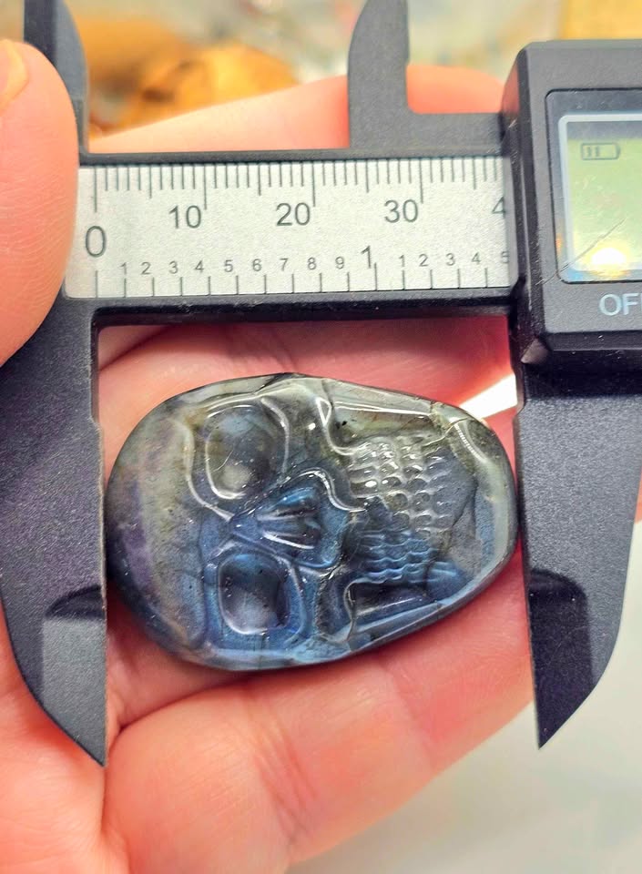 Labradorite skull pendant detail, part of the Gothic Skull Duo bundle - My Aura Gemstones