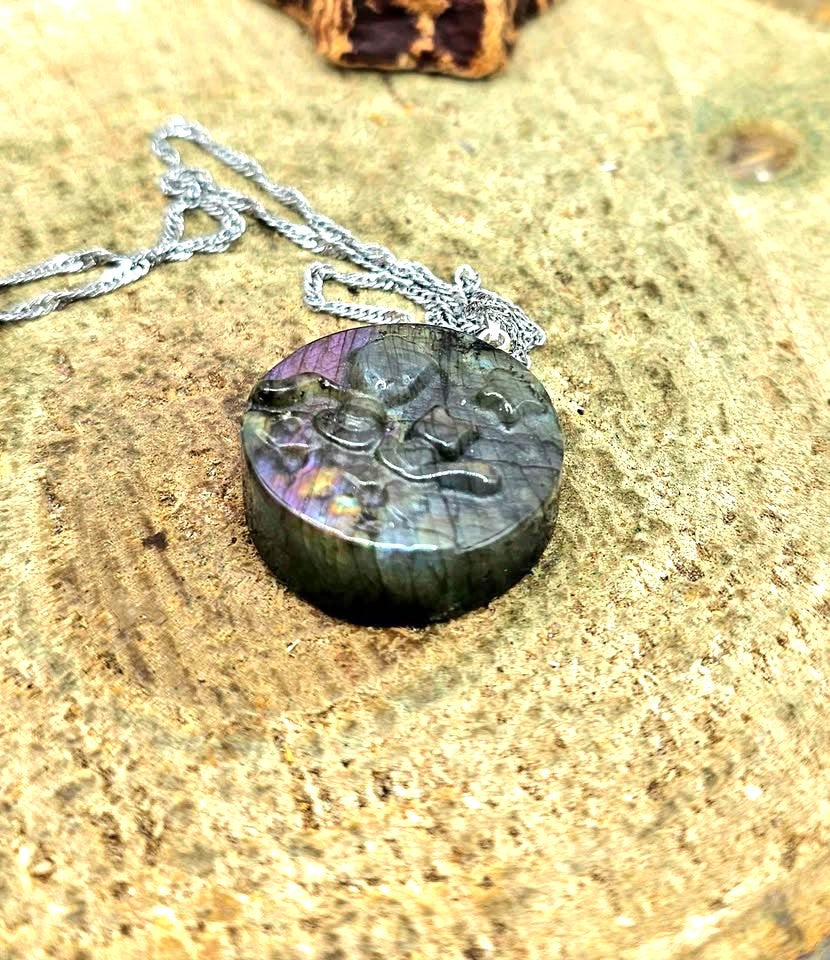 Labradorite little prince and fox pendant detail — My Aura Gemstones