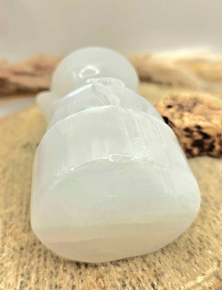 Premium Grade Nature Selenite Hand Carved 3.5" Fortune Cat Figure