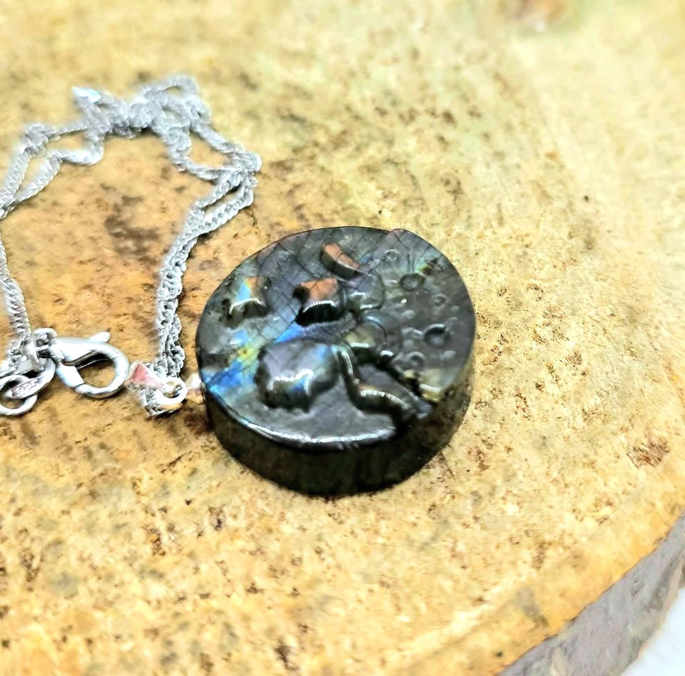 Labradorite little prince and fox pendant necklace size reference — My Aura Gemstones