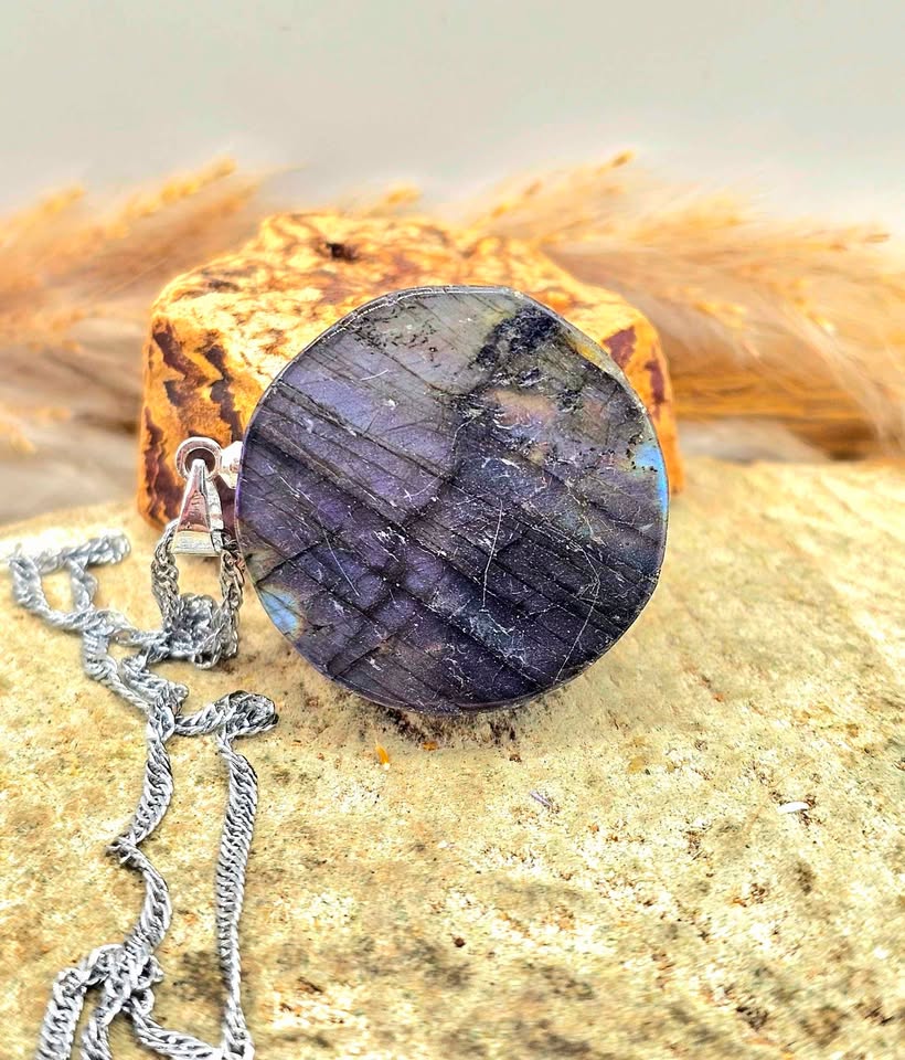 Labradorite little prince and fox pendant necklace packaging view — My Aura Gemstones