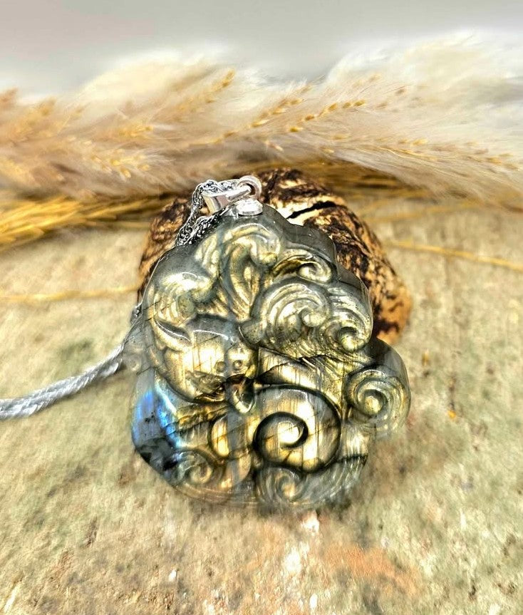 Labradorite carved elegant nine tails fox looking back pendant detail — My Aura Gemstones