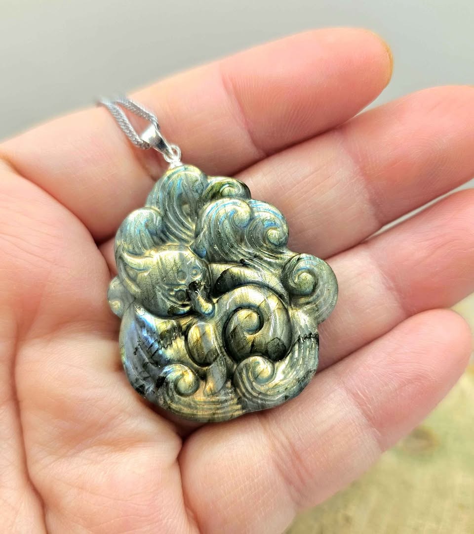 Labradorite carved elegant nine tails fox looking back pendant packaging view — My Aura Gemstones