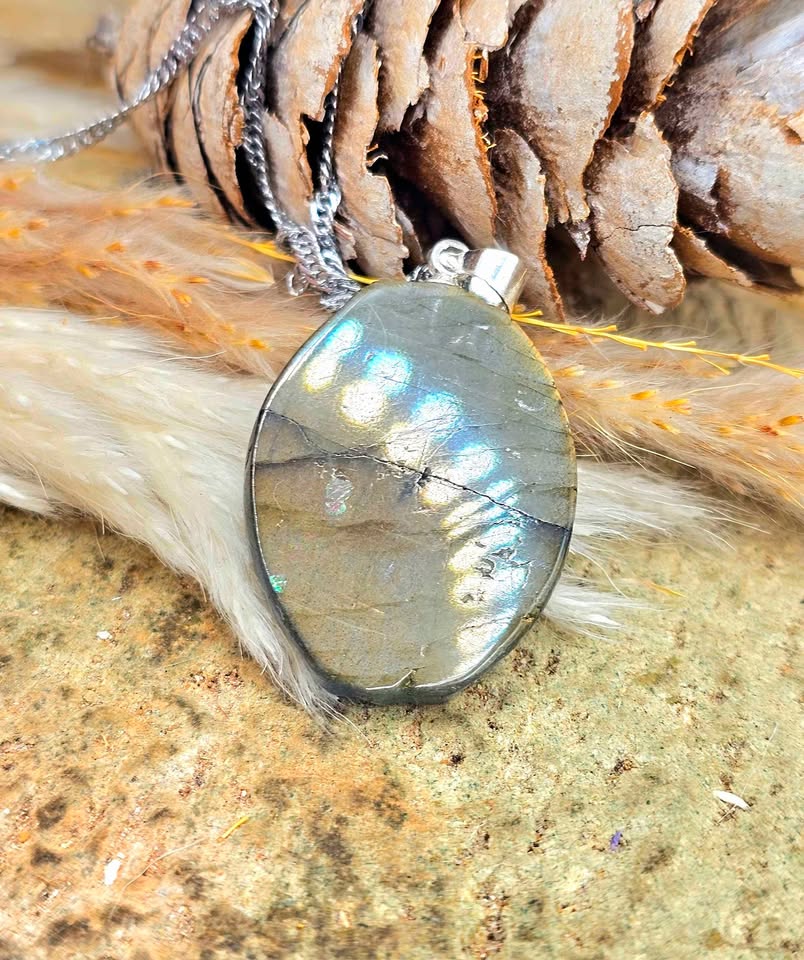 Natural Labradorite Carved Roses and Moon Pendant Necklace