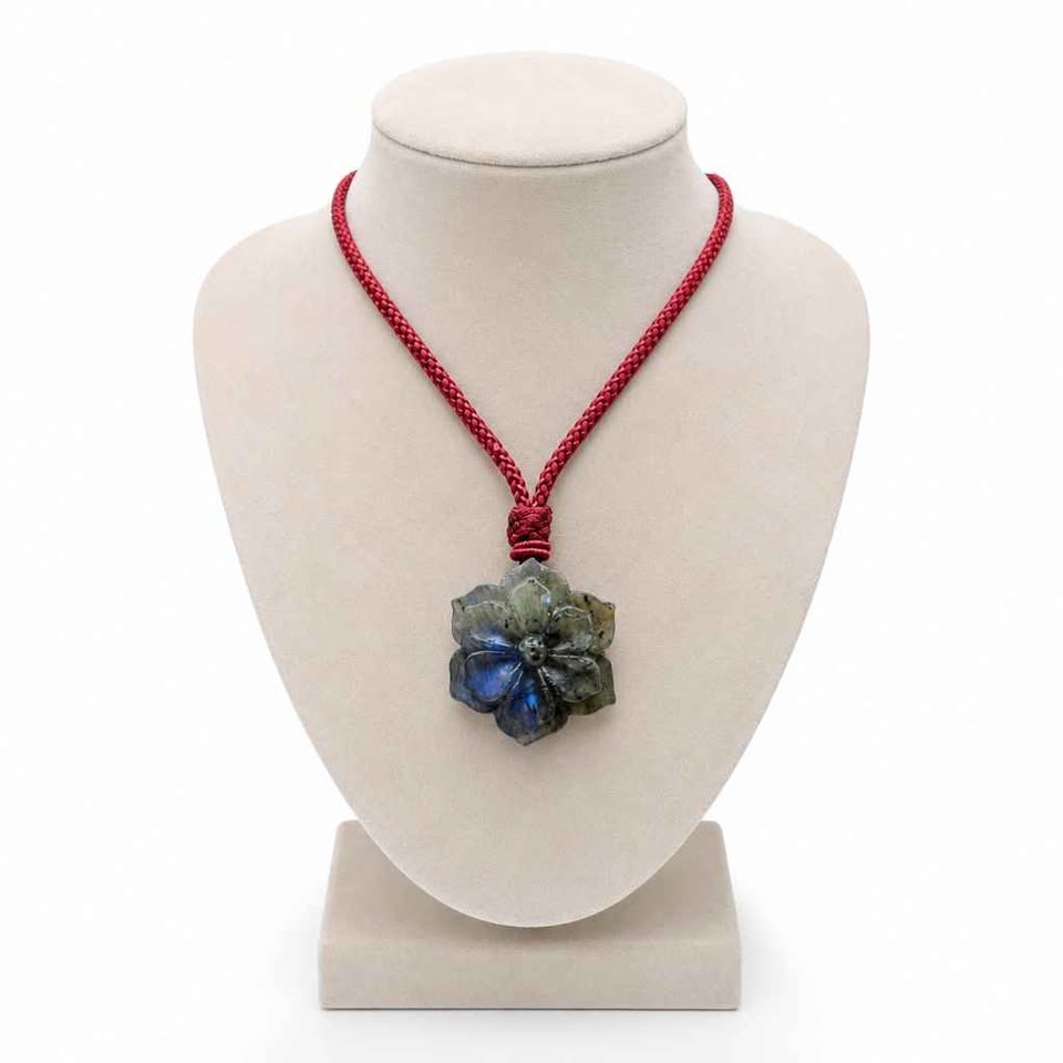 Nature Labradorite Carved Flower Hand Braided Pendant Necklace