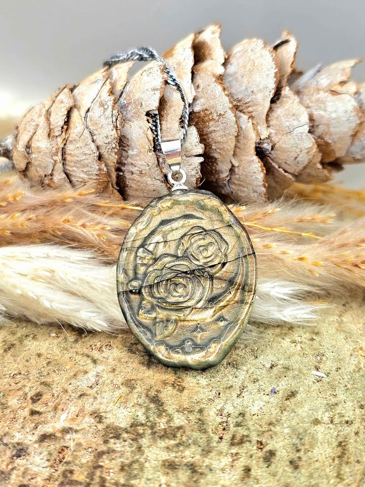 Natural Labradorite Carved Roses and Moon Pendant Necklace