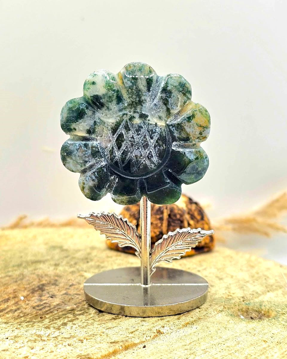 Nature Green Moss Agate Carved Sunflower Stand .
