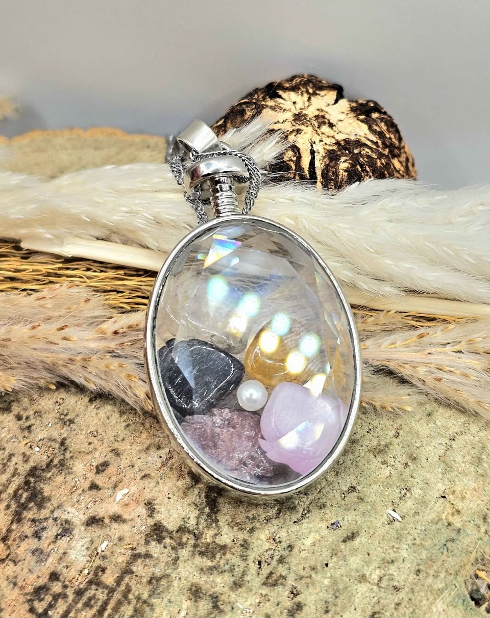 Nature Mixed Floating Crystals Oval Pendant Necklace