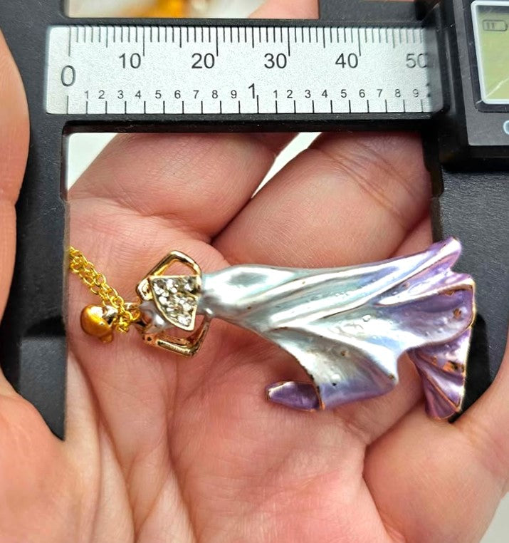 Elegant Lady Brooch Pendant Necklace