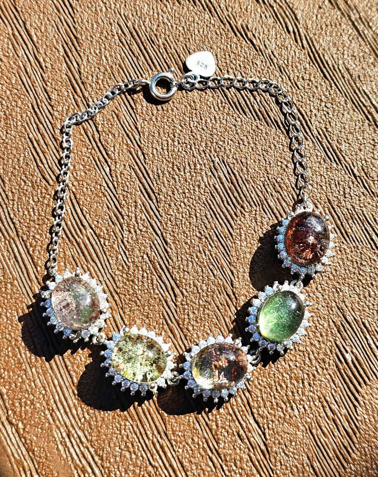 Garden quartz silver tone link bracelet clasp detail — My Aura Gemstones