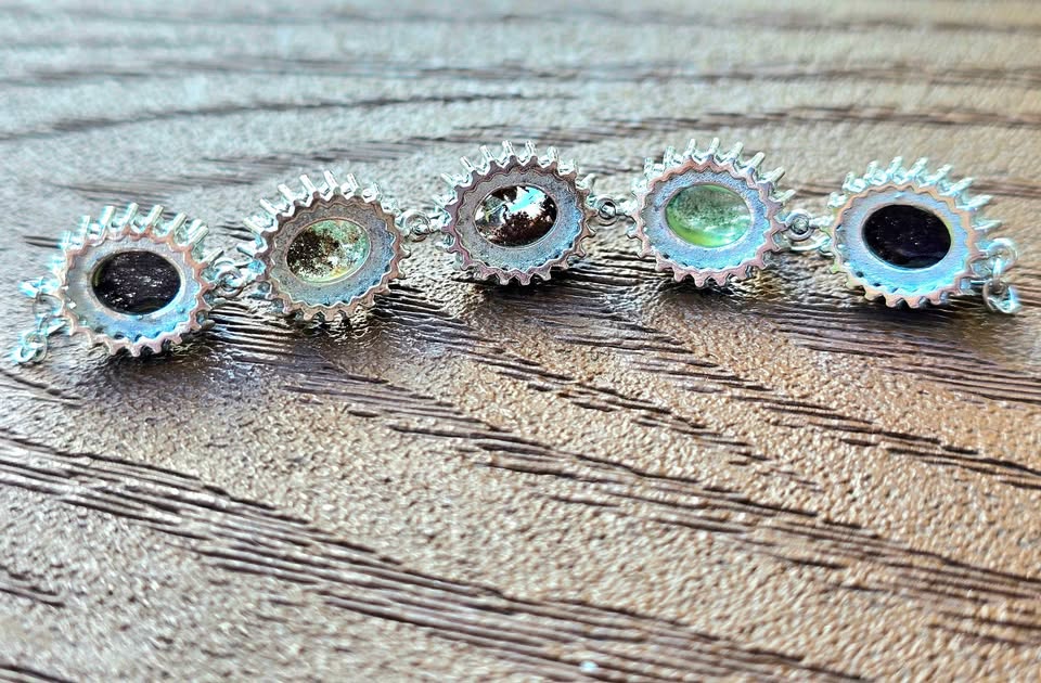 Garden quartz silver tone link bracelet side view — My Aura Gemstones