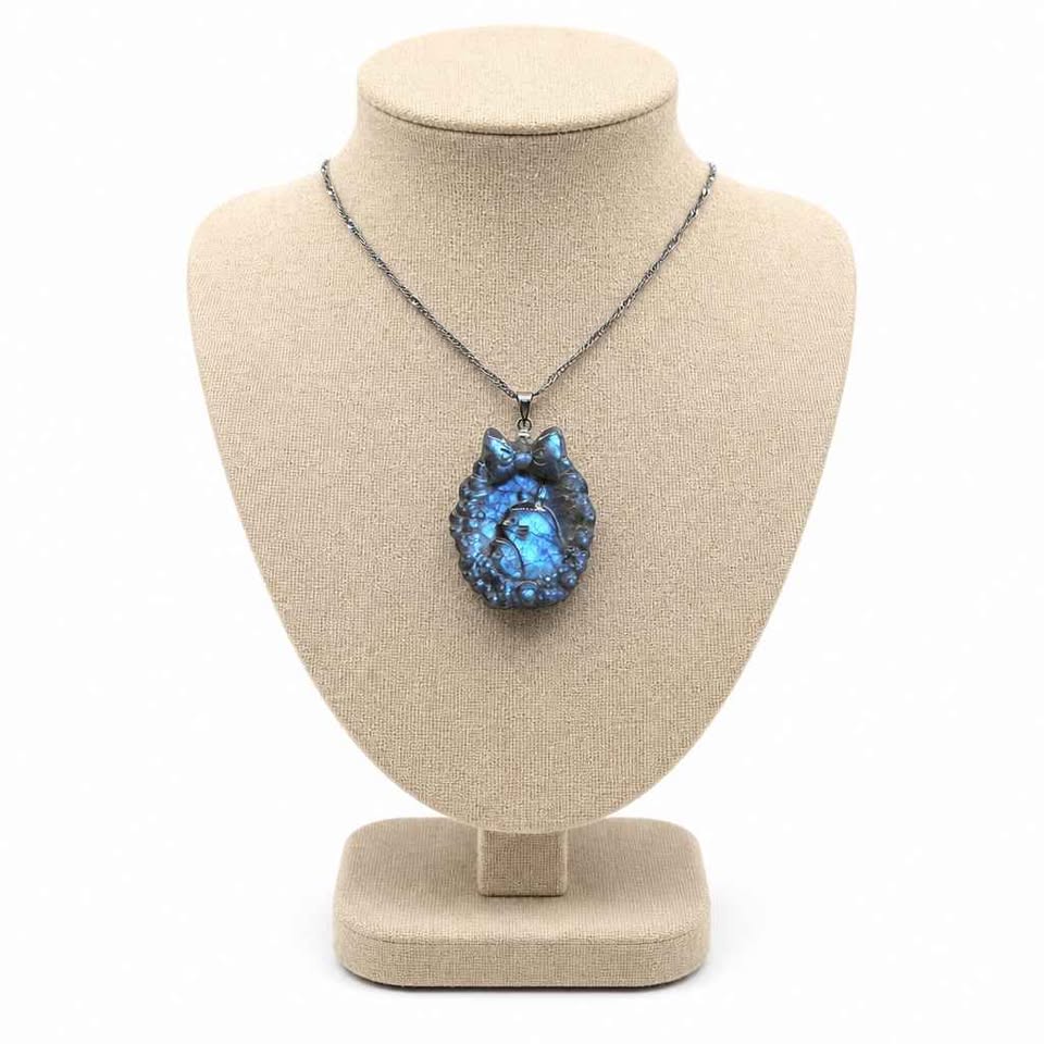 Labradorite Totoro carved pendant necklace carving detail — My Aura Gemstones