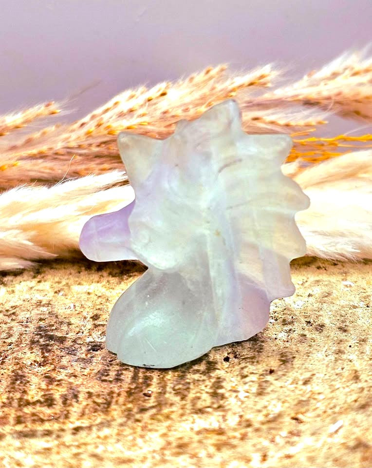 Natural Rainbow Fluorite Unicorn Figurine – Hand‑Carved Crystal Décor – Healing Stone Display – Unique Gift for Crystal Lovers