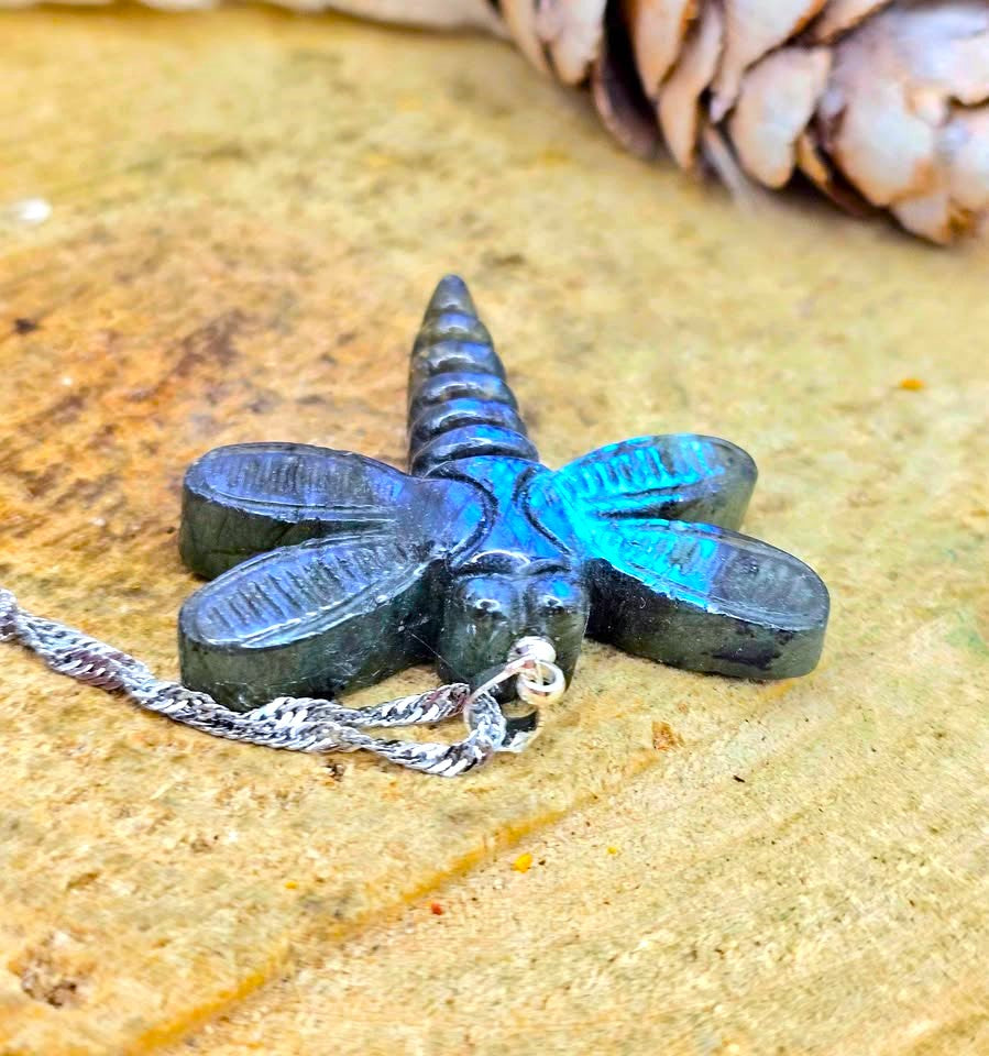 Natural labradorite craved  dragonfly-shaped pendant necklace with iridescent blue in front review at upside down review-My Aura Gemstones