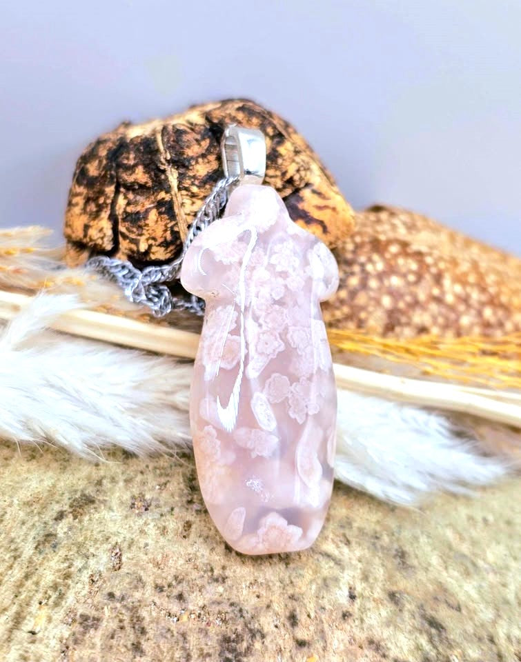Natural flower agate cheongsam qipao pendant necklace at another side view-My Aura Gemstones