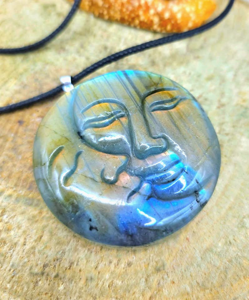 Natural labradorite sun and moon kiss pendant necklace with natural blue flash — My Aura Gemstones