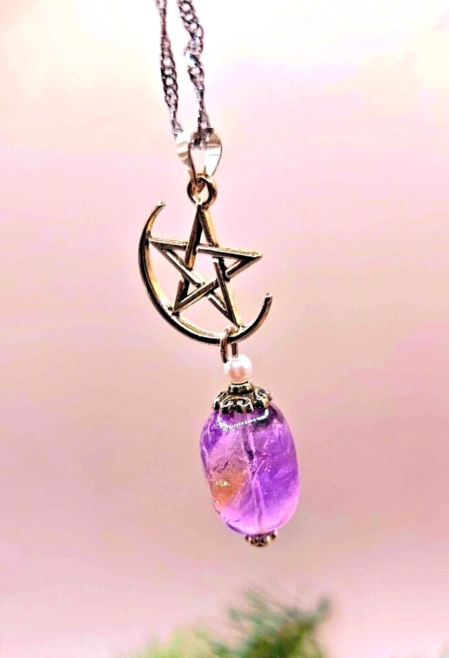 Beautiful Nature lavender Amethyst With Star On Moon Charm Pendant Necklace