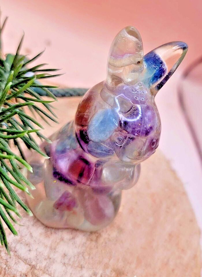 Nature Crystal Chip Resin Blessing Rabbit Figure Decor