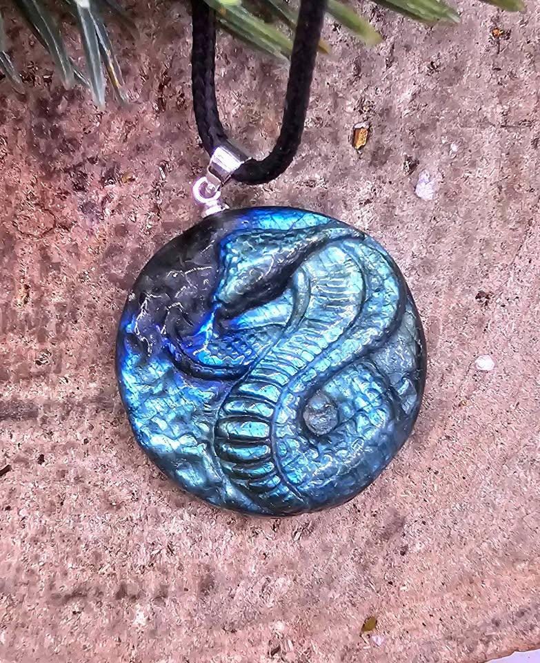 Nature Labradorite Snake Cobra Pendant Necklace