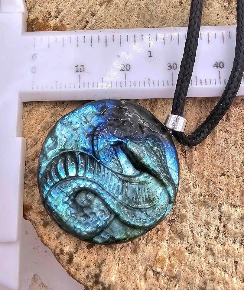 Nature Labradorite Snake Cobra Pendant Necklace