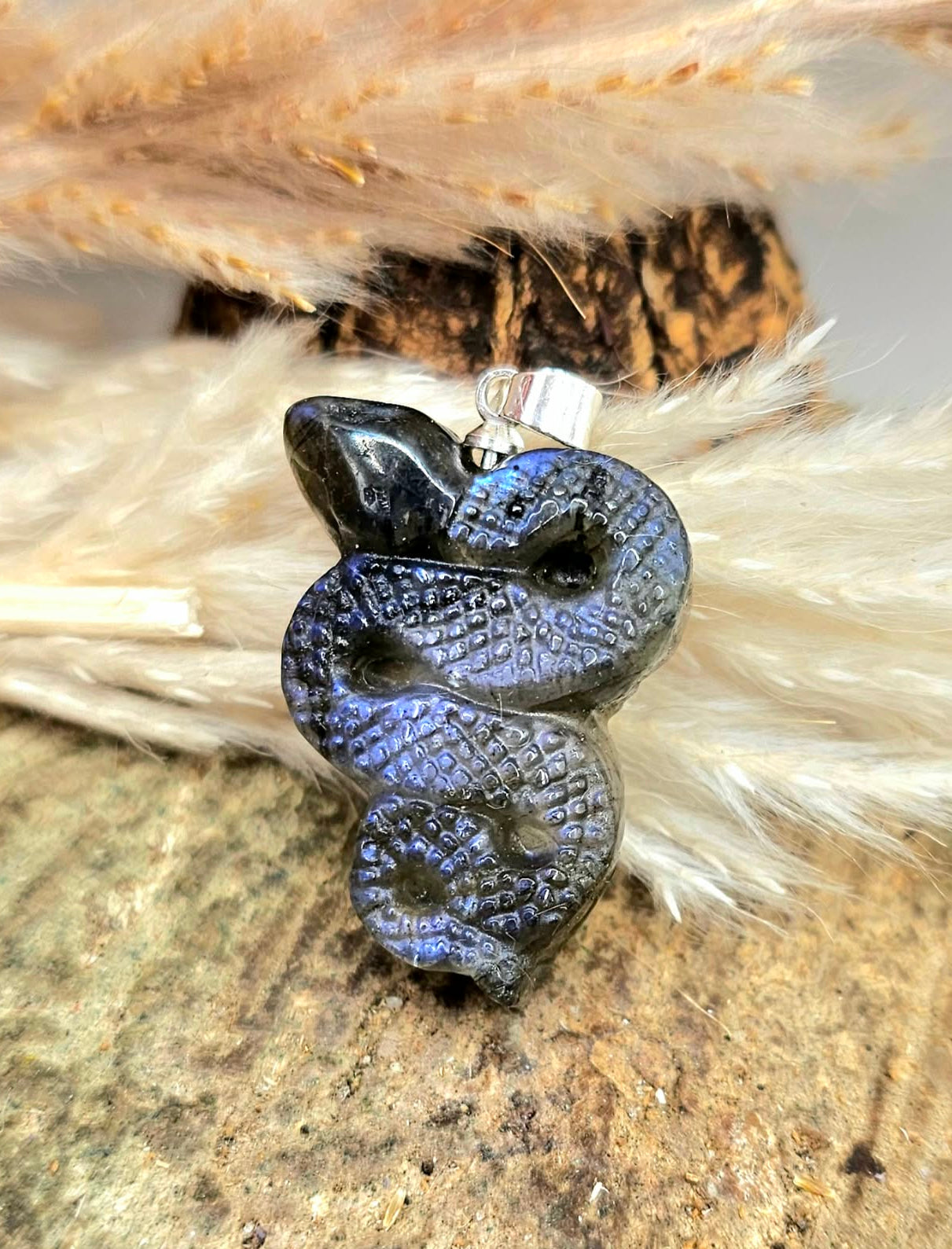 Nature Labradorite Carved Flashy Snake Pendant Necklace