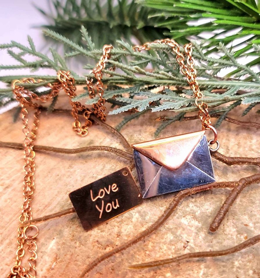 Rose Gold Silver Metal "Love You" Openable Letter Pendant Necklace