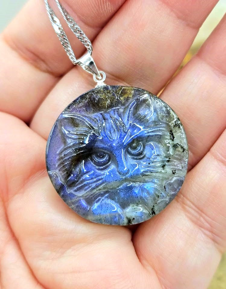 Labradorite crystal flash sparkle detail — My Aura Gemstones