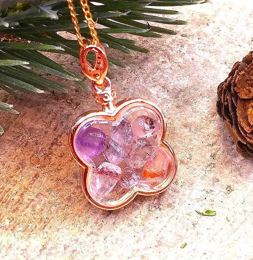 Nature Super Seven Floating Crystals Pendant Necklace
