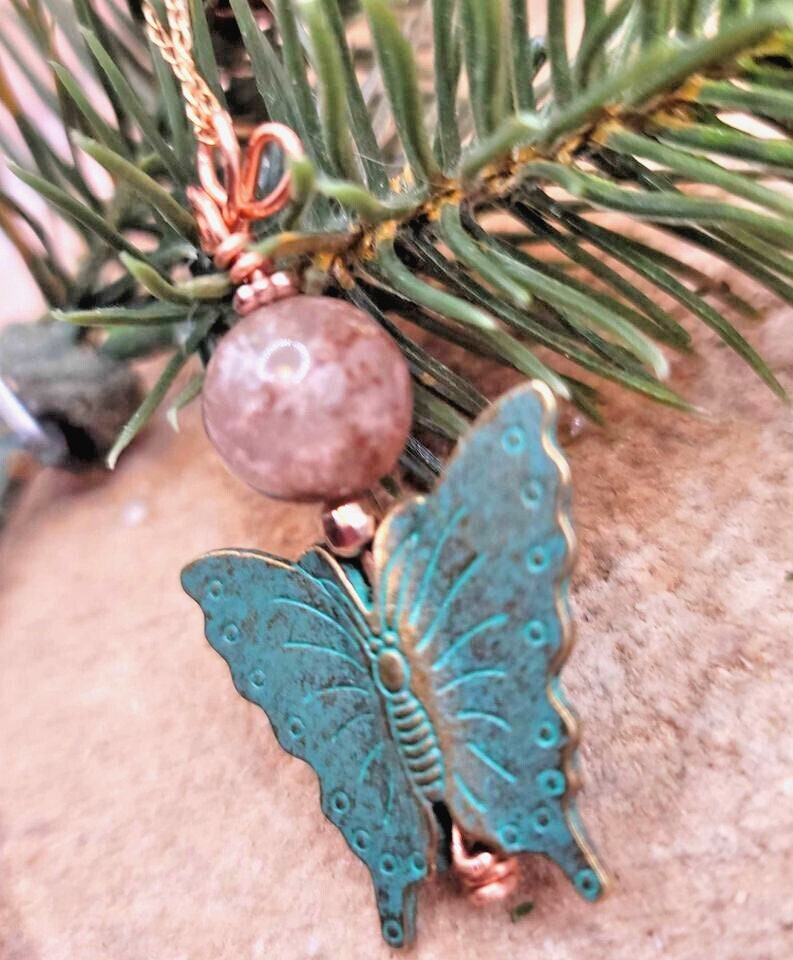 Unique Nature Plum Blossom Rutilated Bead With Bass Butterfly Pendant Necklace