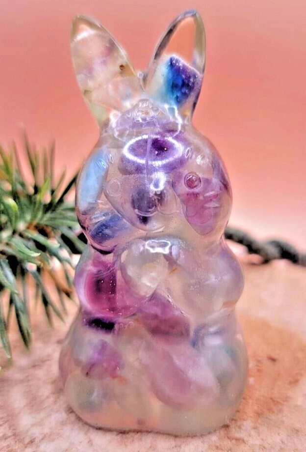 Nature Crystal Chip Resin Blessing Rabbit Figure Decor