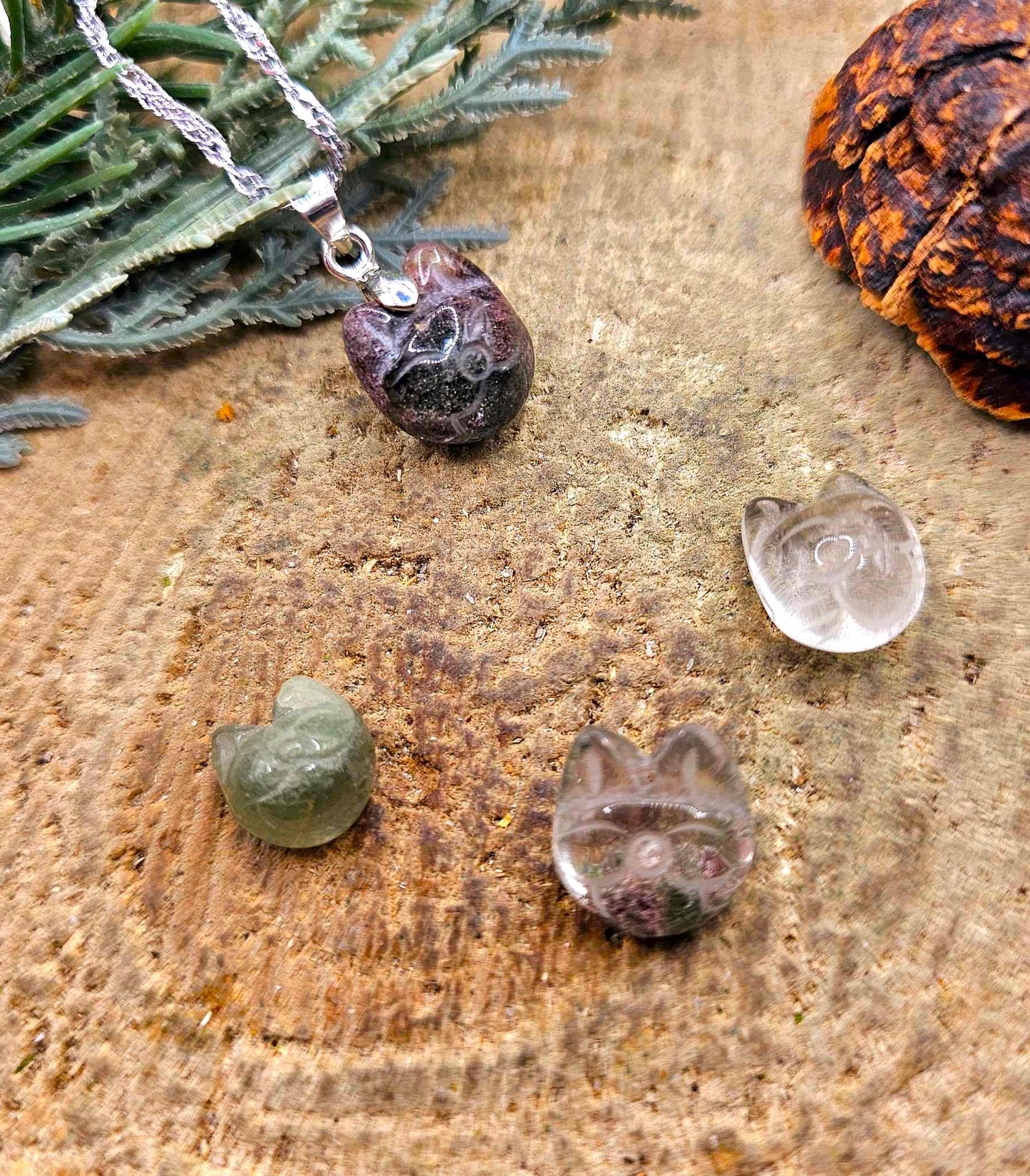 Nature Garden Quartz Hand Carved Cute Cat Pendant Necklace
