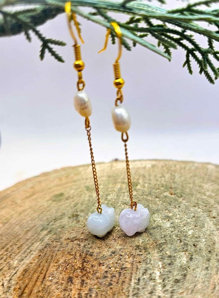 Nature Jade Hand Carved Blessing Pigs Flashy Pearl Dangle Earring