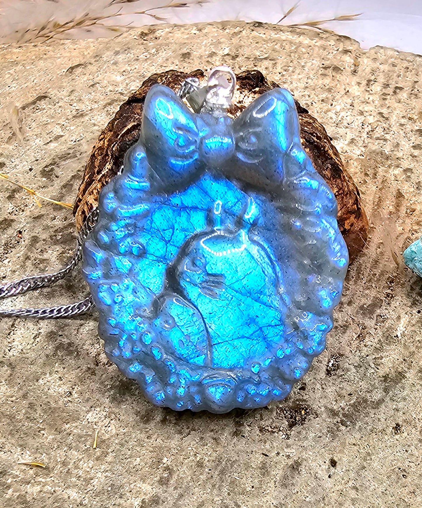 Nature Labradorite Flashy Totoro Portrait Pendant Necklace