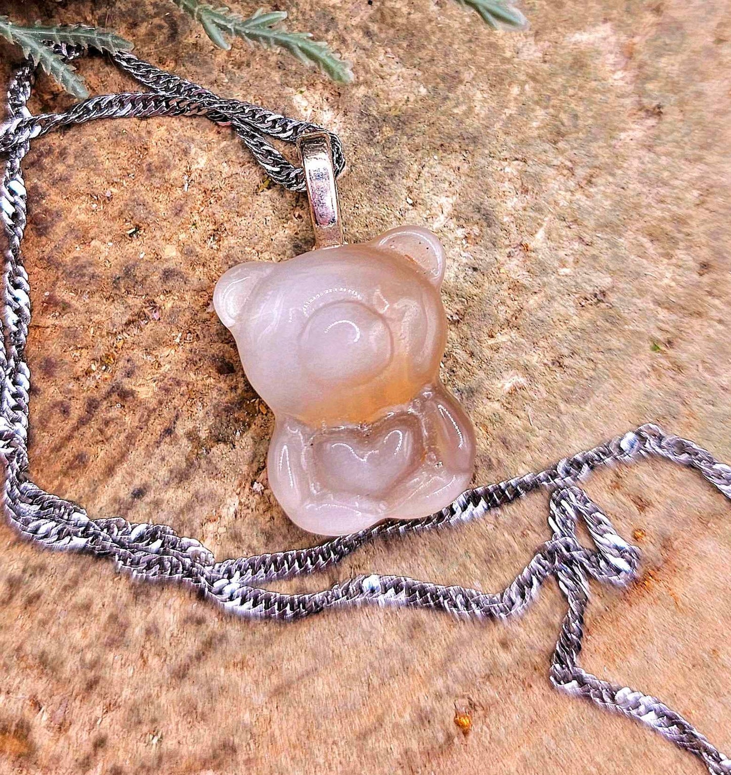 Nature Agate Hand Carved Cute Bear Pendant Necklace