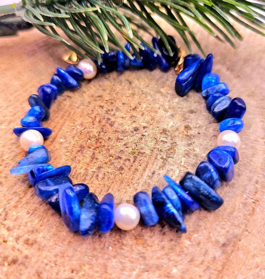 Blue kyanite chips and white pearl adjustable bracelet — My Aura Gemstones