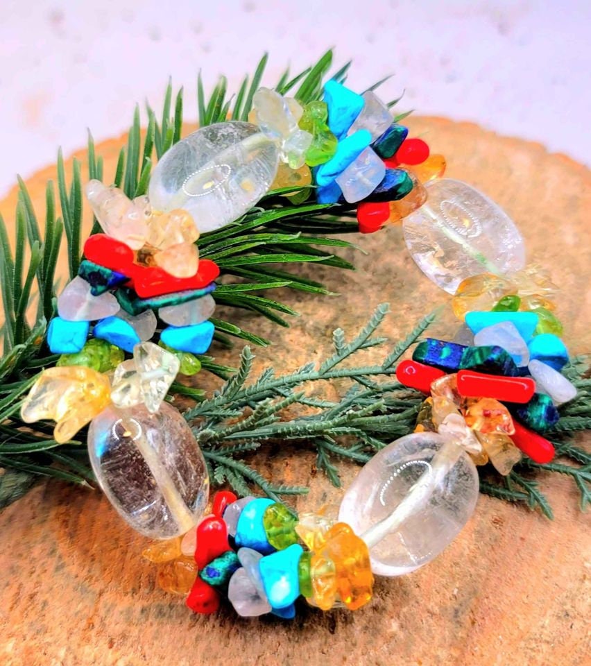 Unique Nature Clear Oval Crystal Triple Strand Mixed Crystal Chips Bracelet