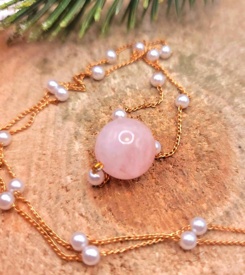 Beautiful Nature Pink Morganite White Beads Accent Rose Gold Necklace
