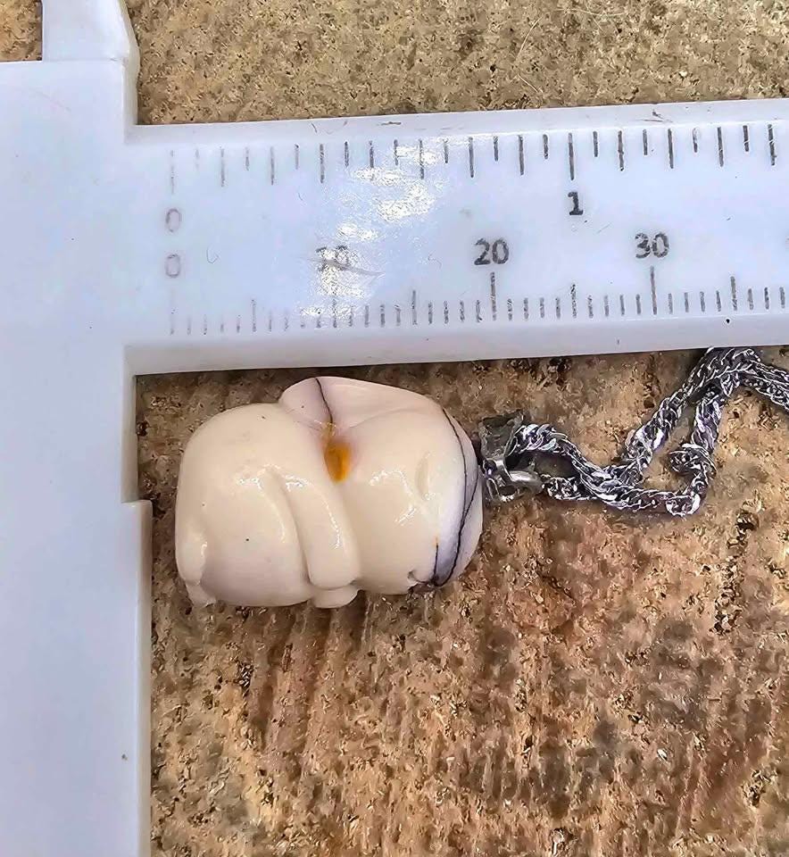 Nature Alashan Agate Hand Carved Standing Rabbit Pendant Necklace