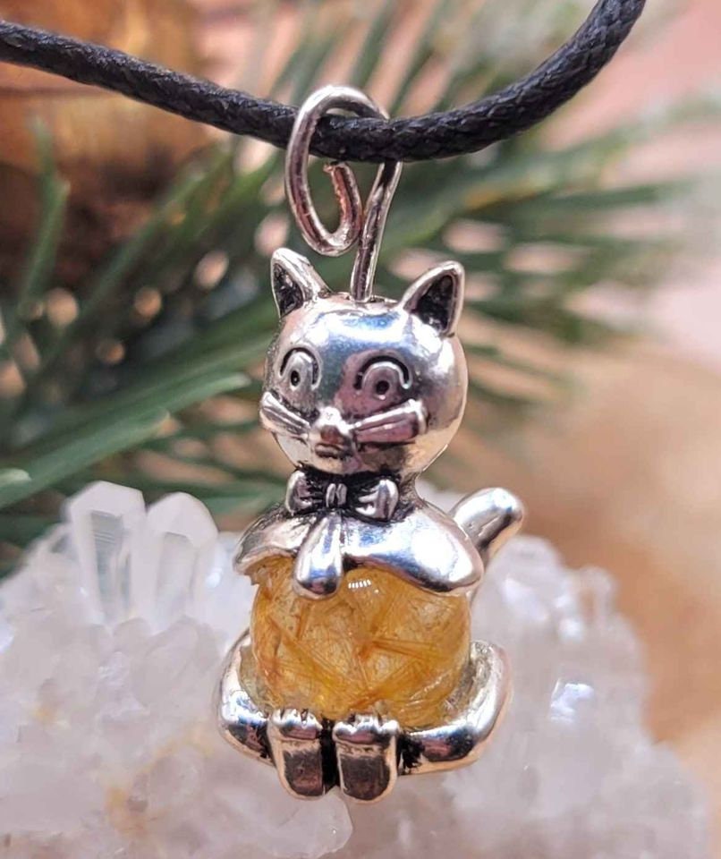 Unique Nature Rutilated Sphere Funny Cat Pendant Necklace