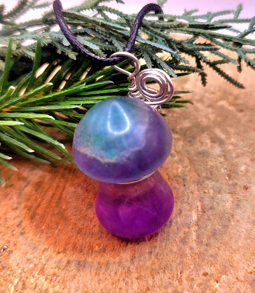 Beautiful Nature Rainbow Fluorite Hand Carved Mushroom Pendant Necklace