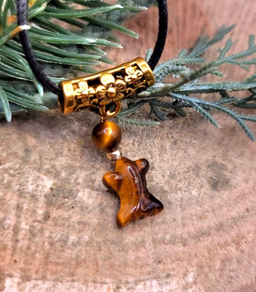 Cute Nature Tiger Eye Hand Carved Gold Fish & Round Bead Pendant Necklace