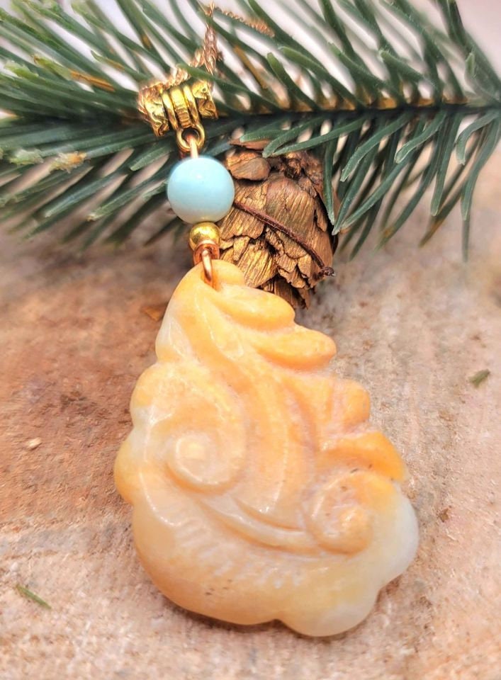 Beautiful Nature Orange Quartz Hand Carved RuiYi & Rainbow Stone Pendant Necklace